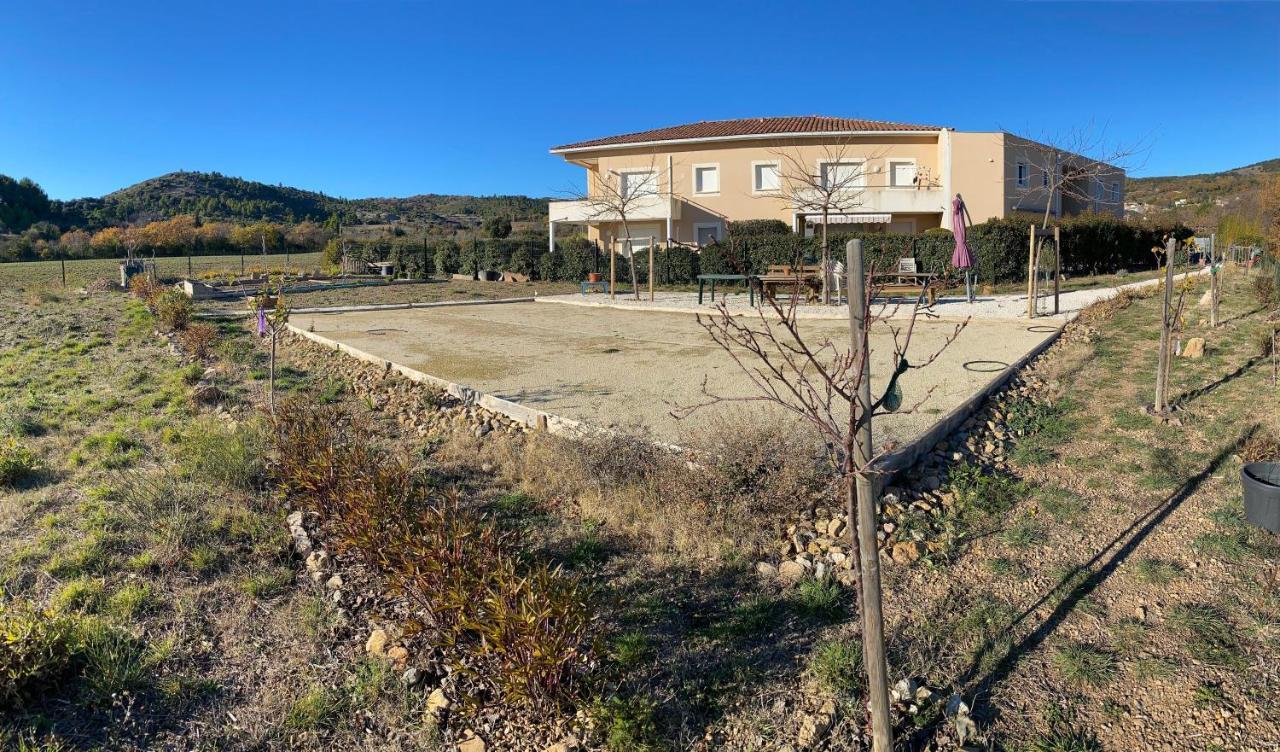 Appartement Entre Lac Et Mer Avec Piscine Peret Exterior photo